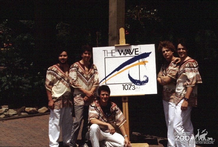 1989 - The Wave Radio