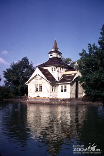 1970 - Wade Park Building