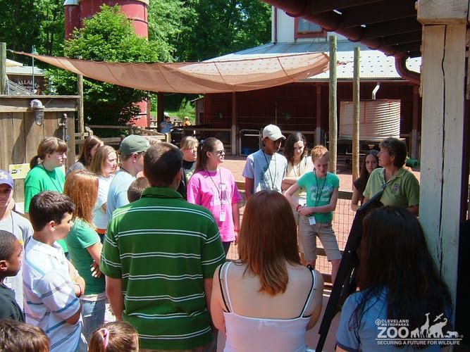 2008 Zoo Crew on Grounds